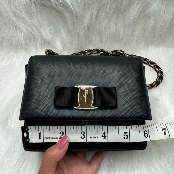 ๐ฅ SOLD Ferragamo Mini crossbody bag - Picture 5 of 12